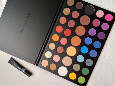 rainbow eyeshadow palette morphe.